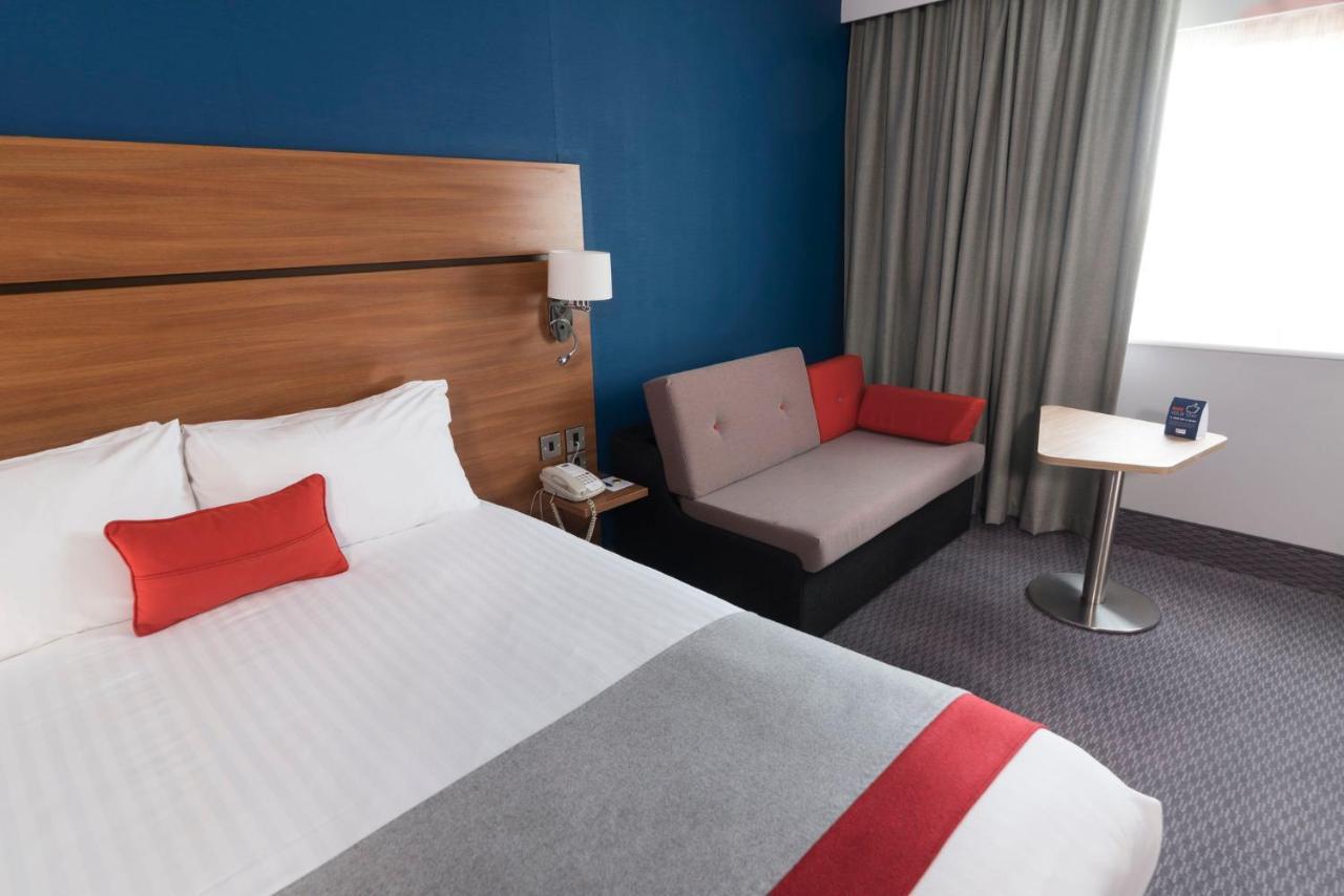 Holiday Inn Express Birmingham Star City By Ihg Eksteriør billede
